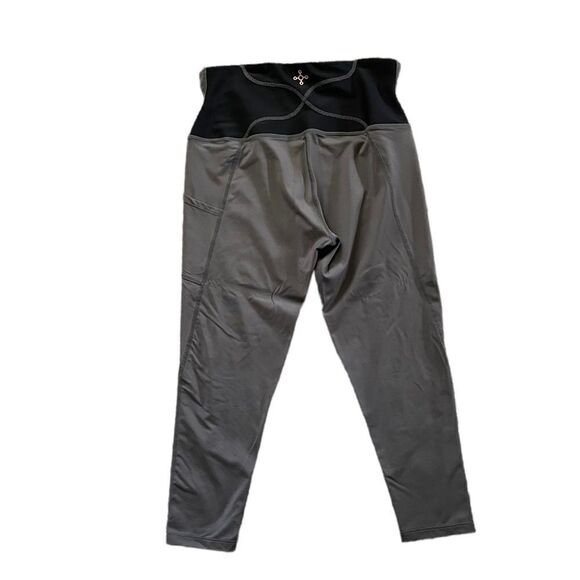 TOMMIE COPPER Pro-Grade Lower Back Support Capri Gray Black Size Large - Picture 1 of 5